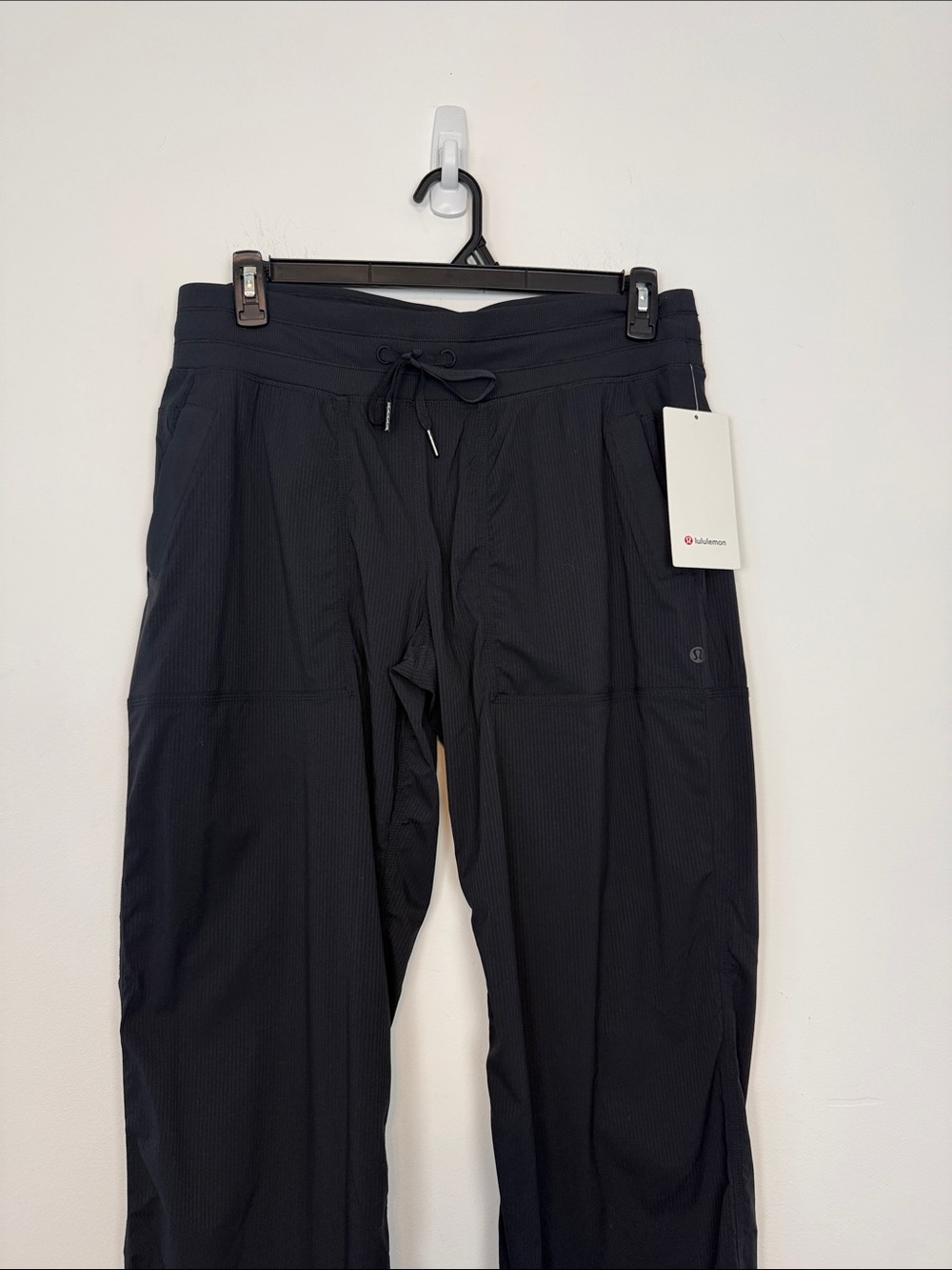 Lululemon Black Dance Studio Mid Rise Pull On Pants. Size 12. Short. NWT - Picture 4 of 14